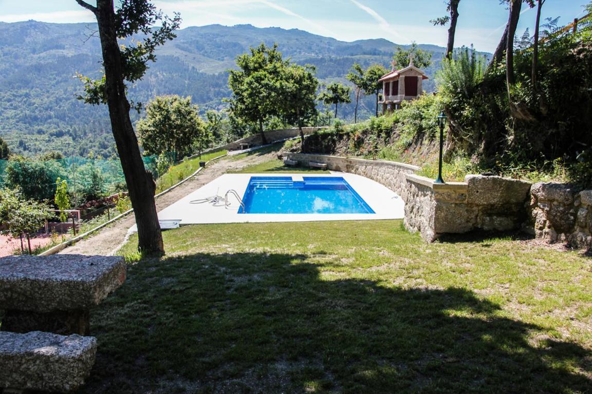 Encostas Da Torre Guest House Terras de Bouro Exterior photo