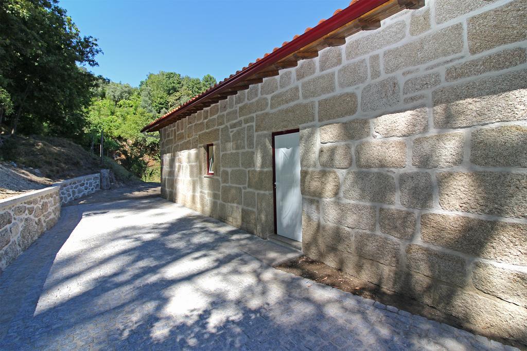Encostas Da Torre Guest House Terras de Bouro Exterior photo