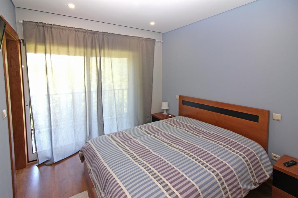 Encostas Da Torre Guest House Terras de Bouro Exterior photo