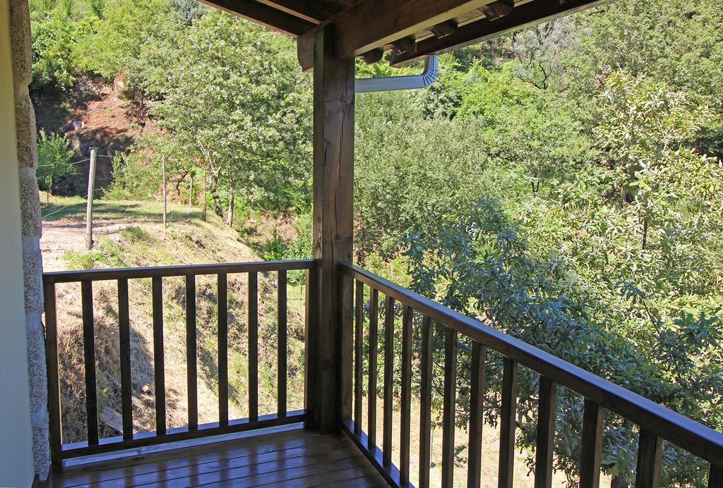 Encostas Da Torre Guest House Terras de Bouro Exterior photo