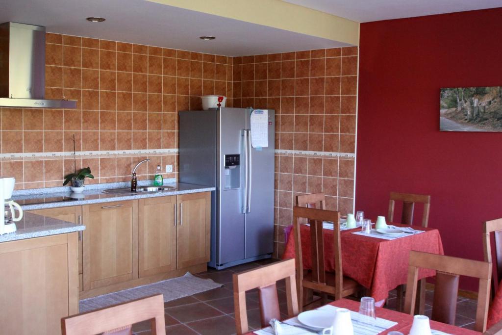 Encostas Da Torre Guest House Terras de Bouro Room photo